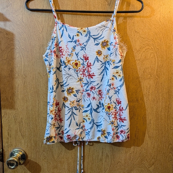 Lavish Tank Top - Picture 2 of 3